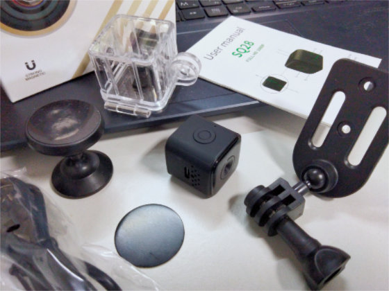 macmini A1993 と キーボード A 明るく 1843