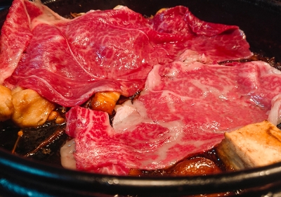 <span style=color:#008000;>昨日の夕飯です。 今年も モリタ屋さんの牛肉です。<br /> 甘みがあって… 超美味しいかったです♪</span><br />