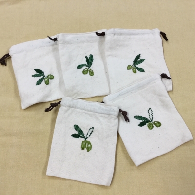 刺繍巾着