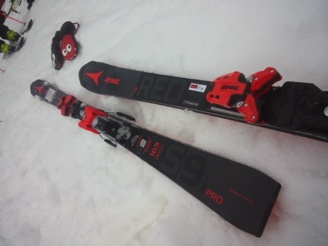 ATOMIC REDSTER S9i PRO 165 R12.5 - 板 ATOMIC REDSTER S9i PRO 165 R12.5 - 板