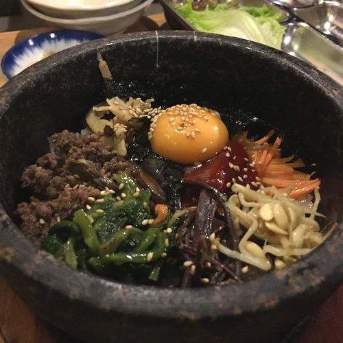 山梨甲府本場の味本格的な石焼ビビンバが美味しい評判の店