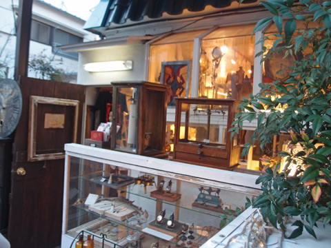 A STORY原宿本店