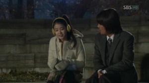 iu06.avi_001491324.jpg