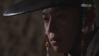 ara18008.jpg