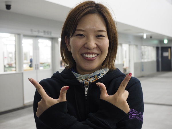 12・小野生奈選手.jpg