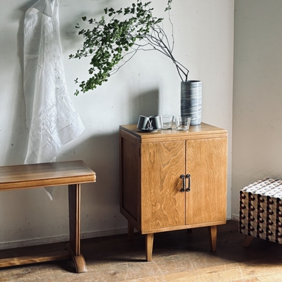 ちゃぶ台」「文机」「ワゴンテーブル」「キャビネット」が