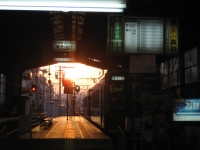 夕方の北野白梅町駅