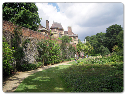 Eltham Palace and Gardens