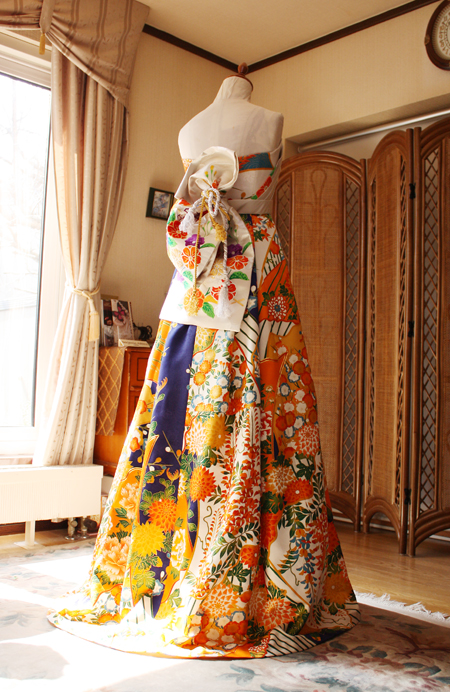 お母様から受け継がれた着物をフォーマルドレスにリメイク！花嫁様の