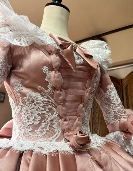 マリーアントワネットを連想させる花嫁様の理想の姿！ウェディング