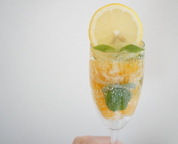 オレンジ+オレンジミントの炭酸フルーツジュース