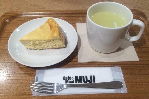 無印良品カフェ柚子チーズケーキ&ホット柚子ドリンク