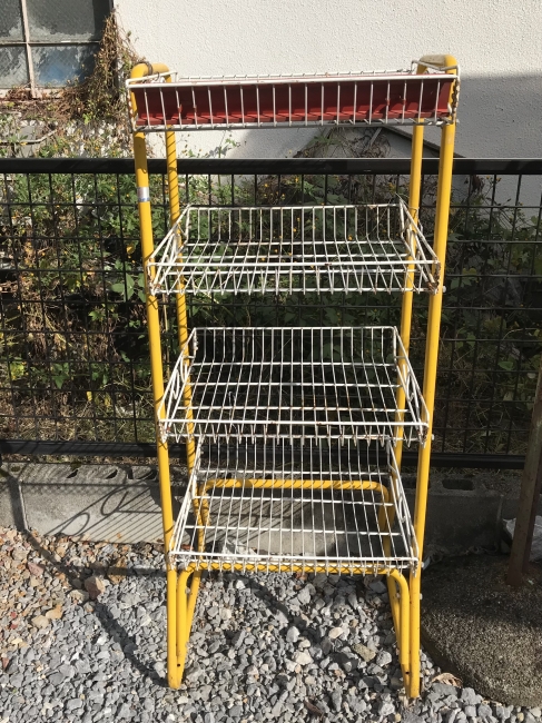 ベランダガーデニング～古い珍味のワイヤーラックとガラス乾燥器の土