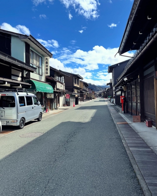 飛騨高山　高山　街ブラ　雪がない　2月　古い町並み　古都　宮川　リバコ　観光　ドライブ