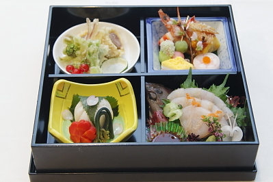 お花見弁当