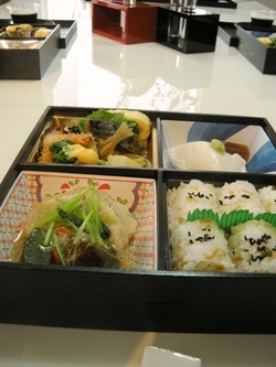 会席小久保 松華堂弁当