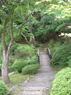 豪農屋敷・長屋門につづく橋