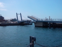 ハネ橋