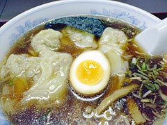 ○元のワンタン麺