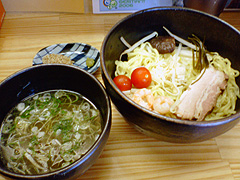 しろ八 梅塩つけ麺