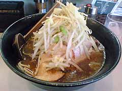 赤道 豚入りらぁめん