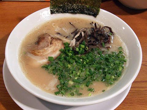 ぼたん ラーメンバリカタ