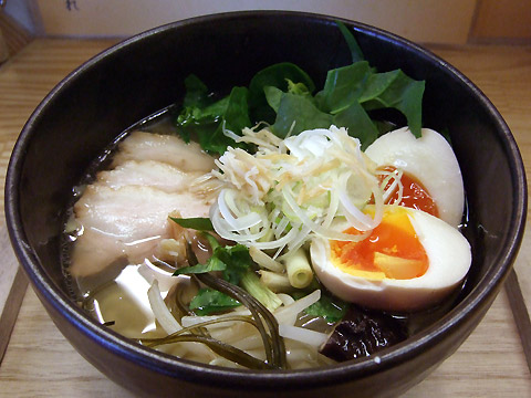 塩しろ八麺 有機ほうれん草 最上根三つ葉