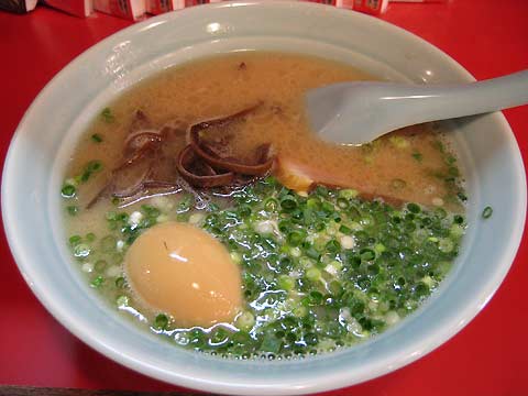 九州男 とんこつラーメン+半熟玉子