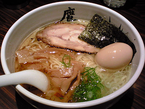武蔵鷹虎 塩味玉ら〜麺 鶏4豚0