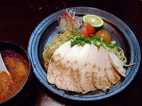 これでもかっ (辛)鶏冷やし黒胡椒麺