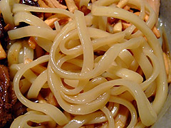 めじろ 冷やしの平打ち麺