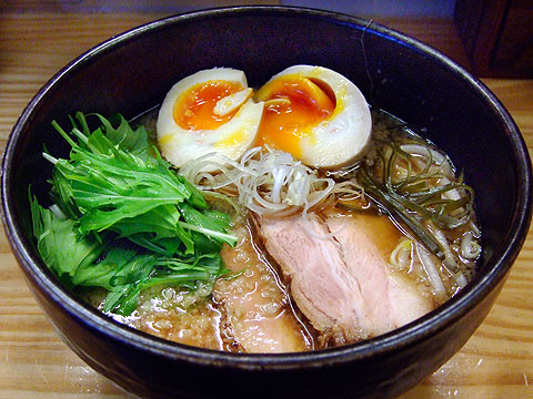 こってりしろ八麺 有機水菜