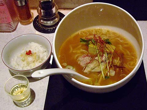 二代目けいすけ カキの手打ちラーメン