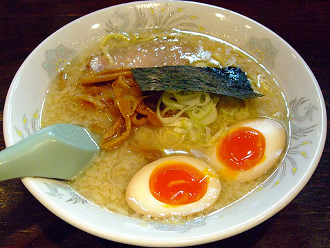 一兆堂 ラーメン+味玉