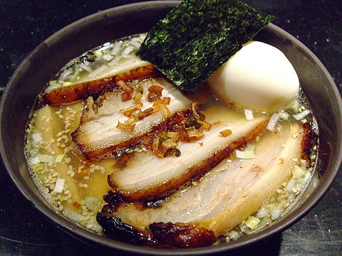 めじろ 塩煮干しちゃ〜しゅう麺+味玉