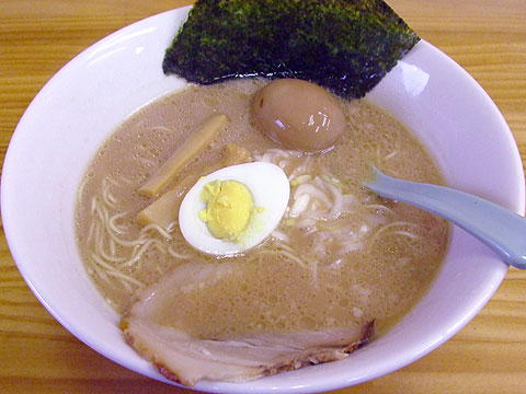 さいたま屋 焦がし醤油半熟味玉