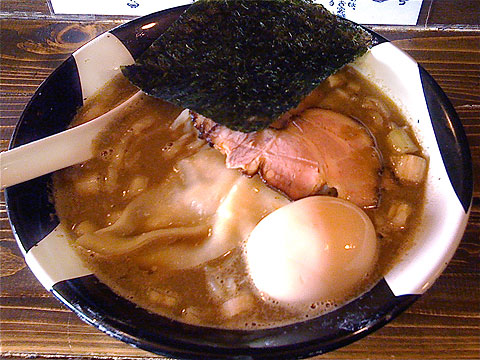 凪 新宿 味玉ラーメン