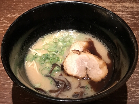博多うま馬@東京駅 濃まるラーメン