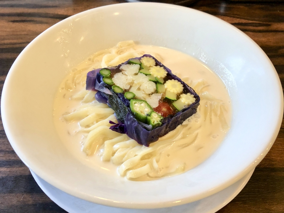 稲荷屋@稲荷町 4・5月限定 4種の貝のマリニエールを冷製で 野菜のテリーヌと共に