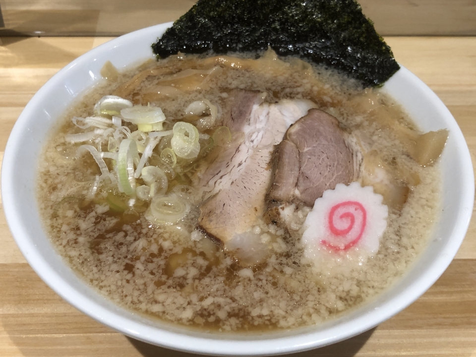 STANDING RAMEN BAR DAI@代々木 背脂醤油ラーメン