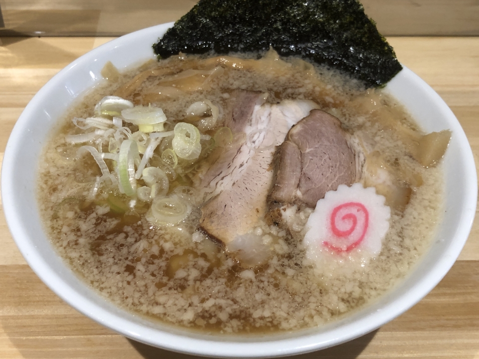 STANDING RAMEN BAR DAI＠代々木　背脂醤油ラーメン