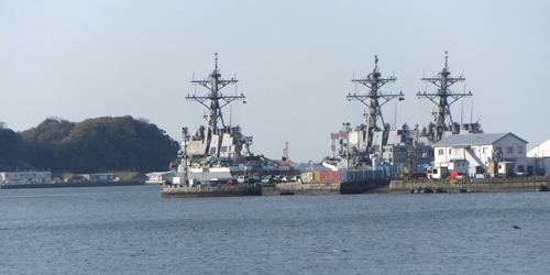 軍港