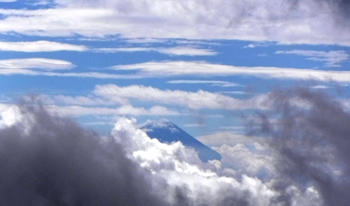 下に富士山？