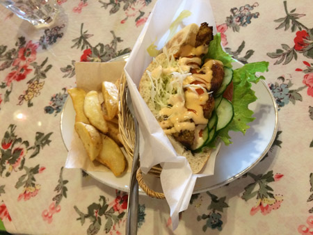 ファラフェルガーデン 京都店
