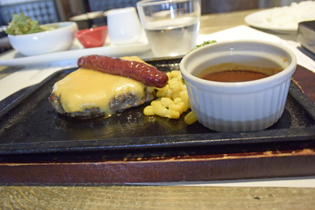 ハンバーグ&ステーキ 听 梅小路店
