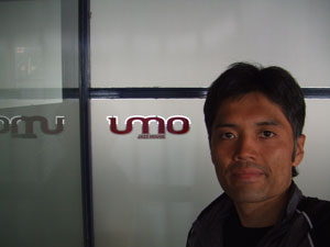Umoの前で