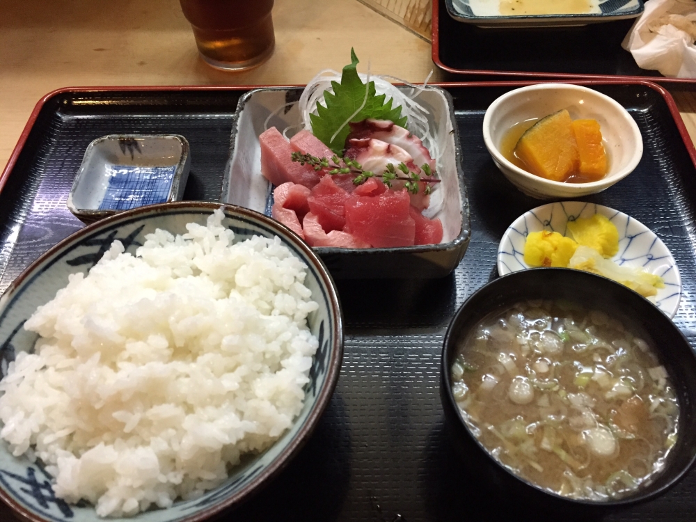 しあさっ亭 / まぐろぶつ定食