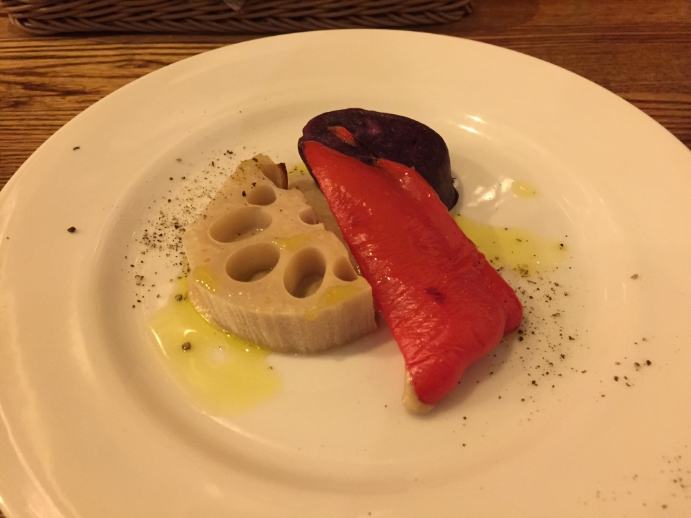 TRATTORIA 2 COLORI (トラットリア ドゥエ コローリ) / 季節野菜のバーニャカウダ