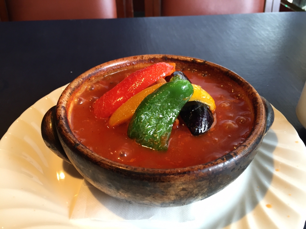 太陽海岸 / スペイン風 牛肉のトマト煮