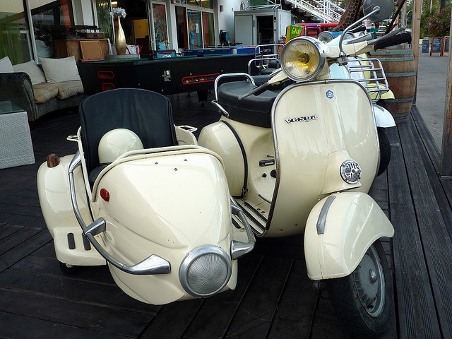 [41] 未使用 BIGサイズ 1/6 サイドカー ニューレイ ベスパ バイク 41] 未使用 BIGサイズ 1/6 サイドカー ニューレイ ベスパ バイク 41
